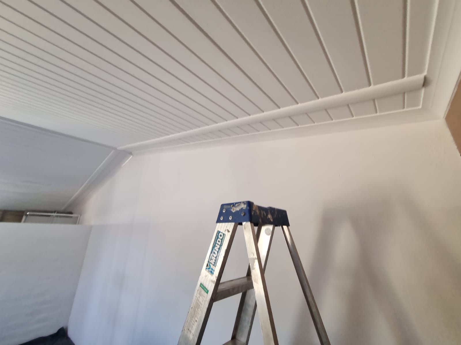 Ceiling installation — photo 1